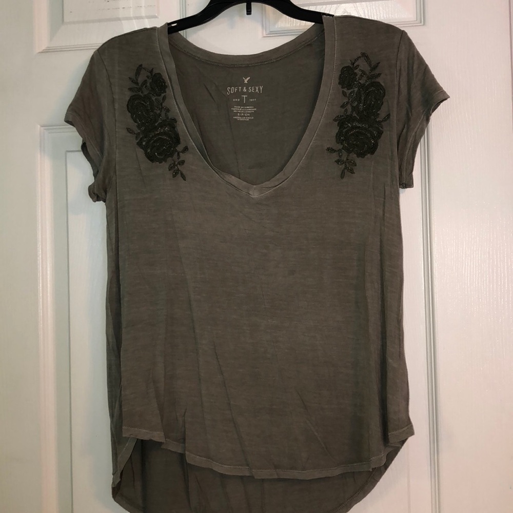 Extra soft v-neck shirt